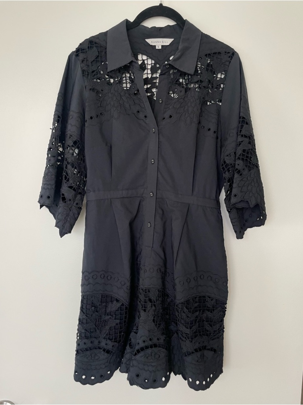 Ranna Gill S / 4 Anthropologie Button Down Romper Crochet Lace